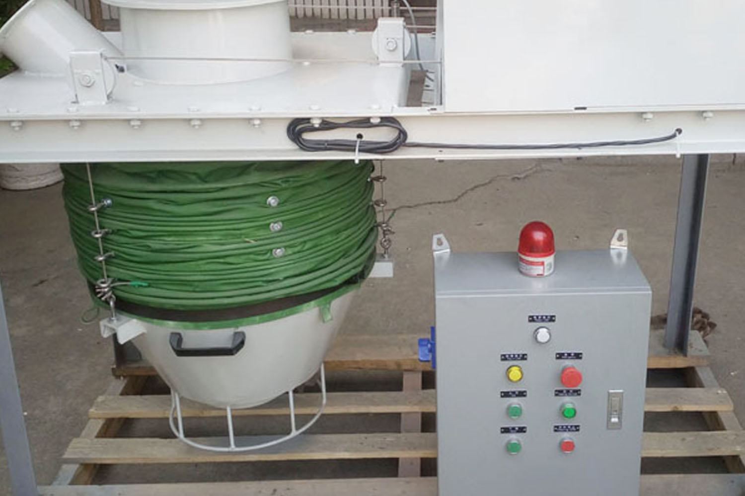 水泥散裝機(jī)的四大性能特點(diǎn)